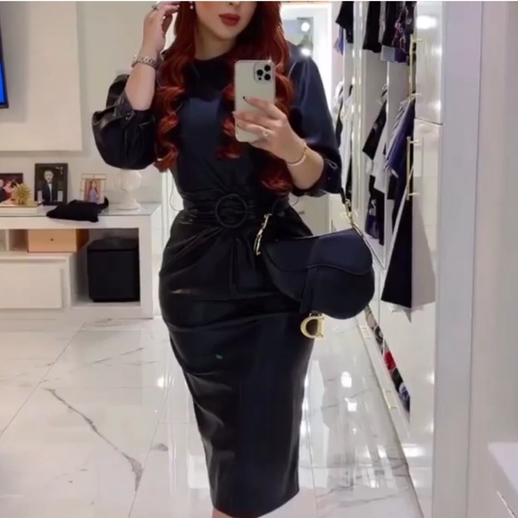 Zara elegant dress - Picture 2 of 5